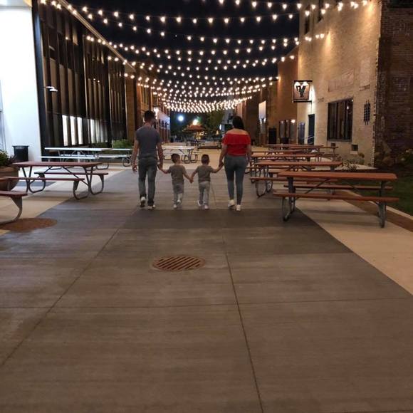 Meet your Posher, Javier - Picture 1 of 1